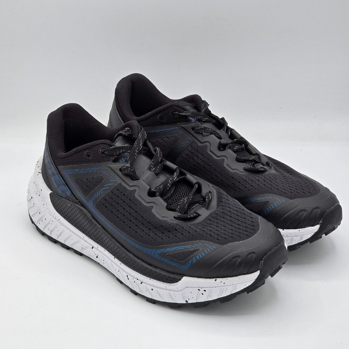 Hi Tec Ladies' Trail Shoe, Breathable Mesh Lining Lace Closure