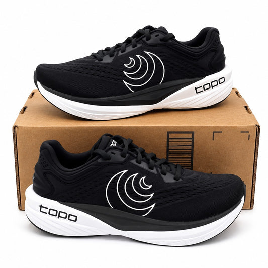 Topo Athletic Phantom 4 Men's Size 9 Black White Cushioned Running Shoes