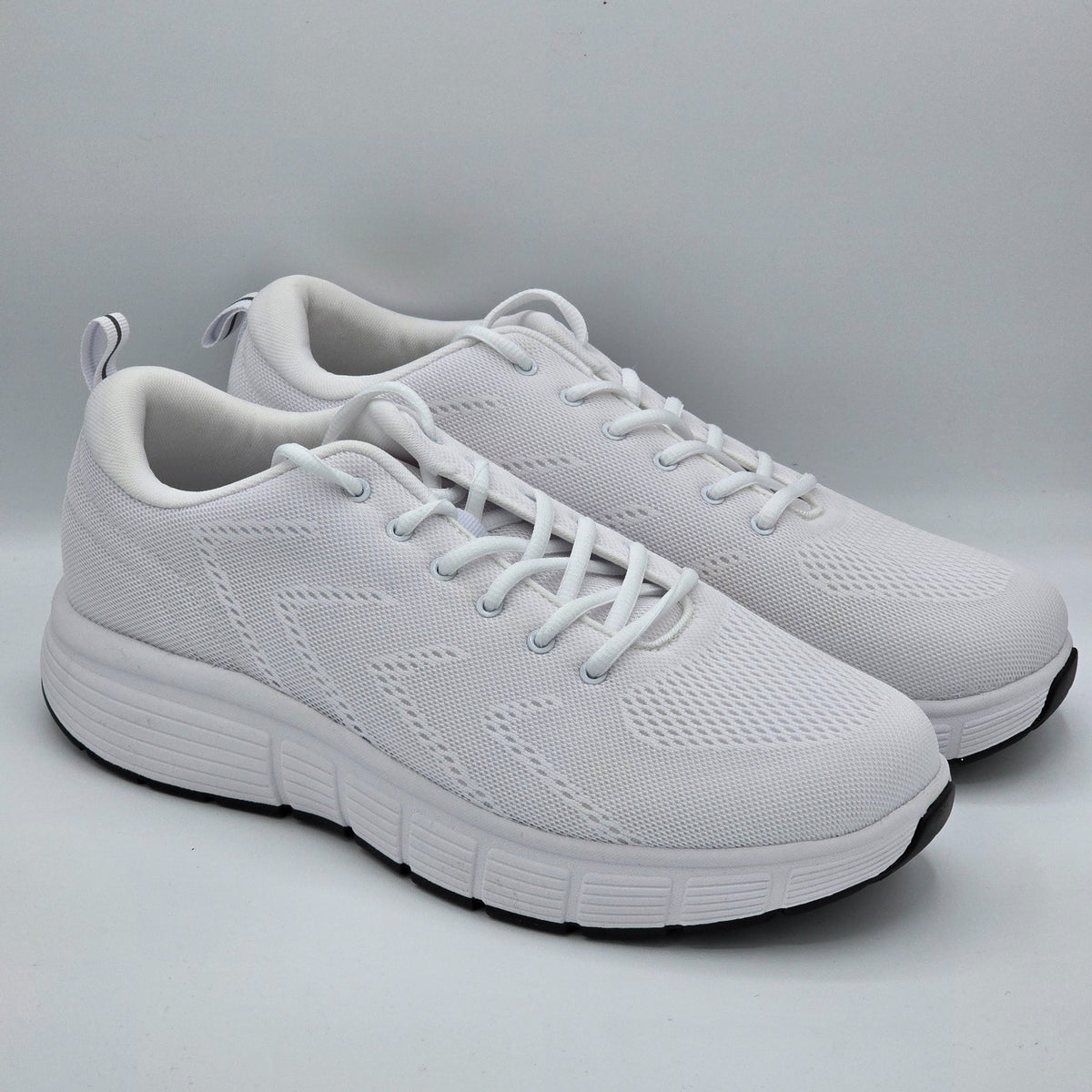 Kirkland Signature "Comfort Walker" Men's [Blk/Wt] Sneakers Slip-Resistant Shoes