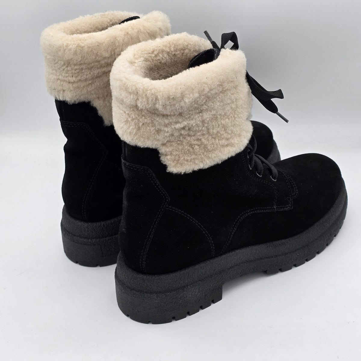 La Canadienne Victor Boots Women's Suede Shearling Black 6089027 Size 9