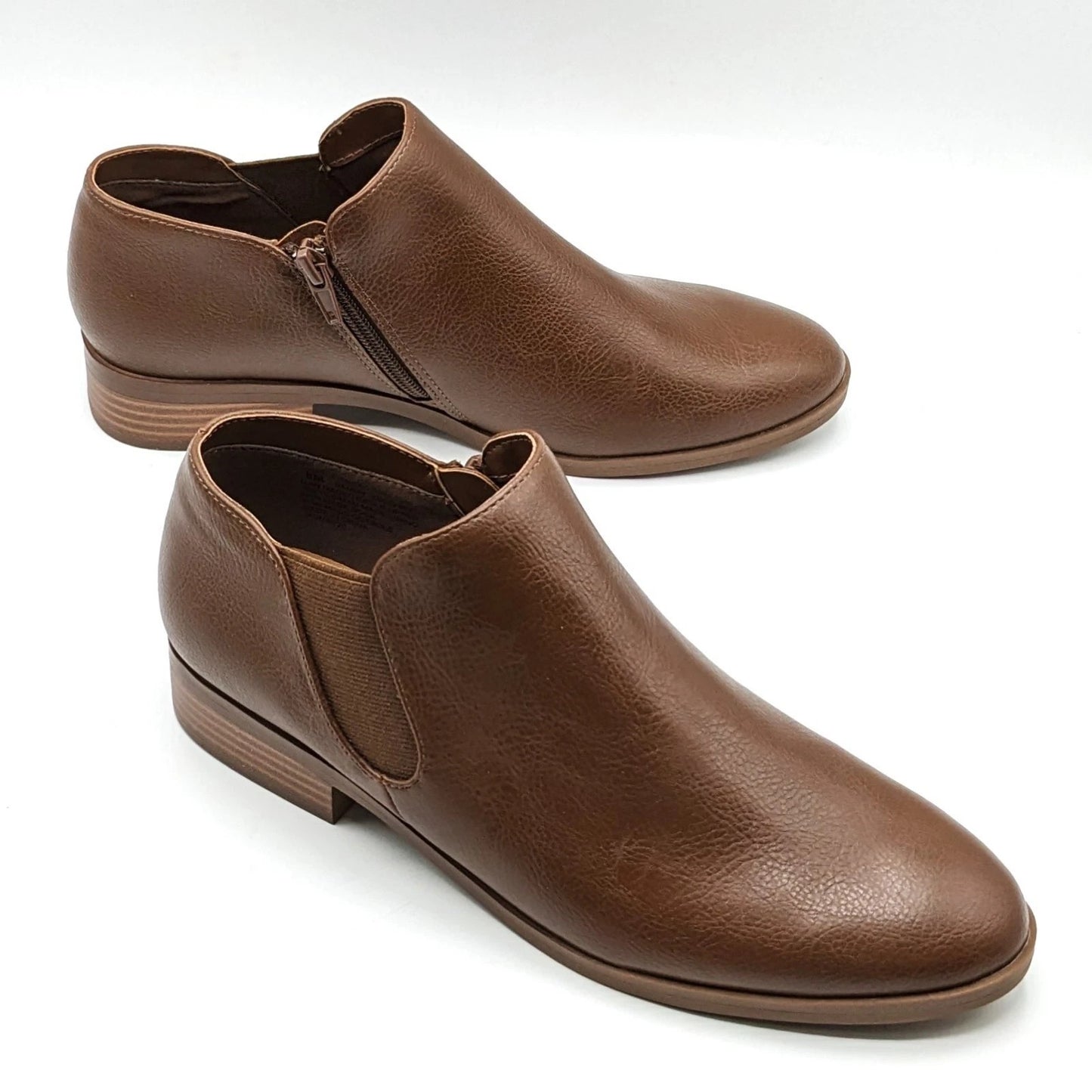 Kensie "Sammy" Faux Pebbled Leather w/ Block Heel & Side Zip Closure (Brown) NEW