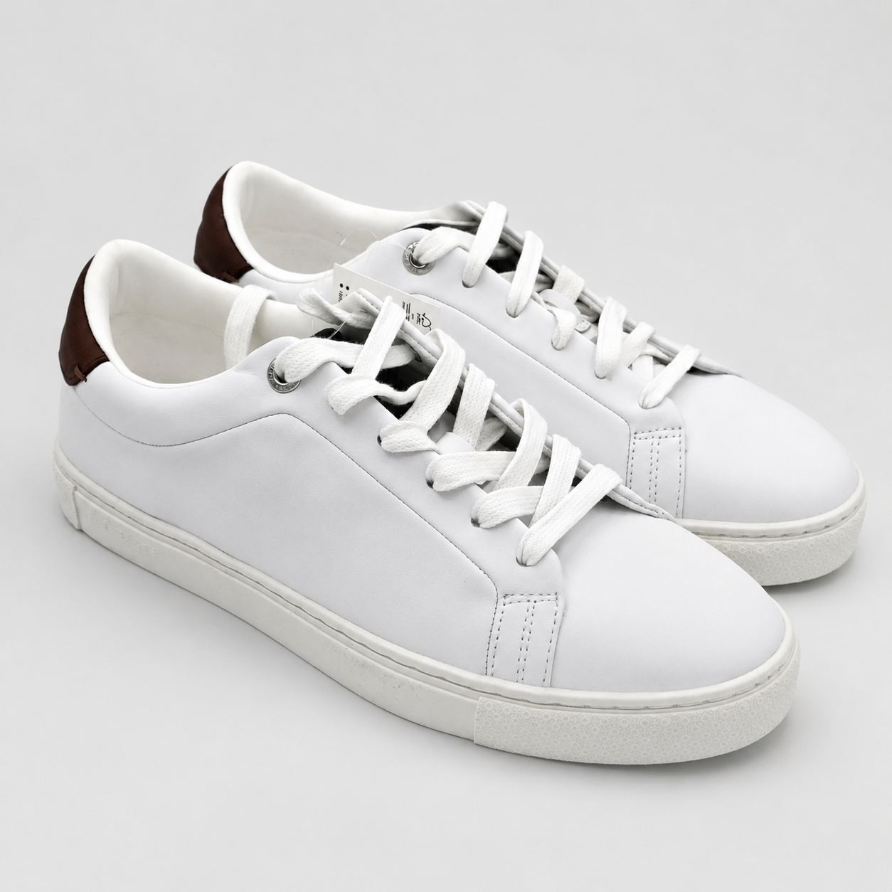 Ted Baker Robberto Men's Leather Low Top Sneakers White Dark Night Lace-Up