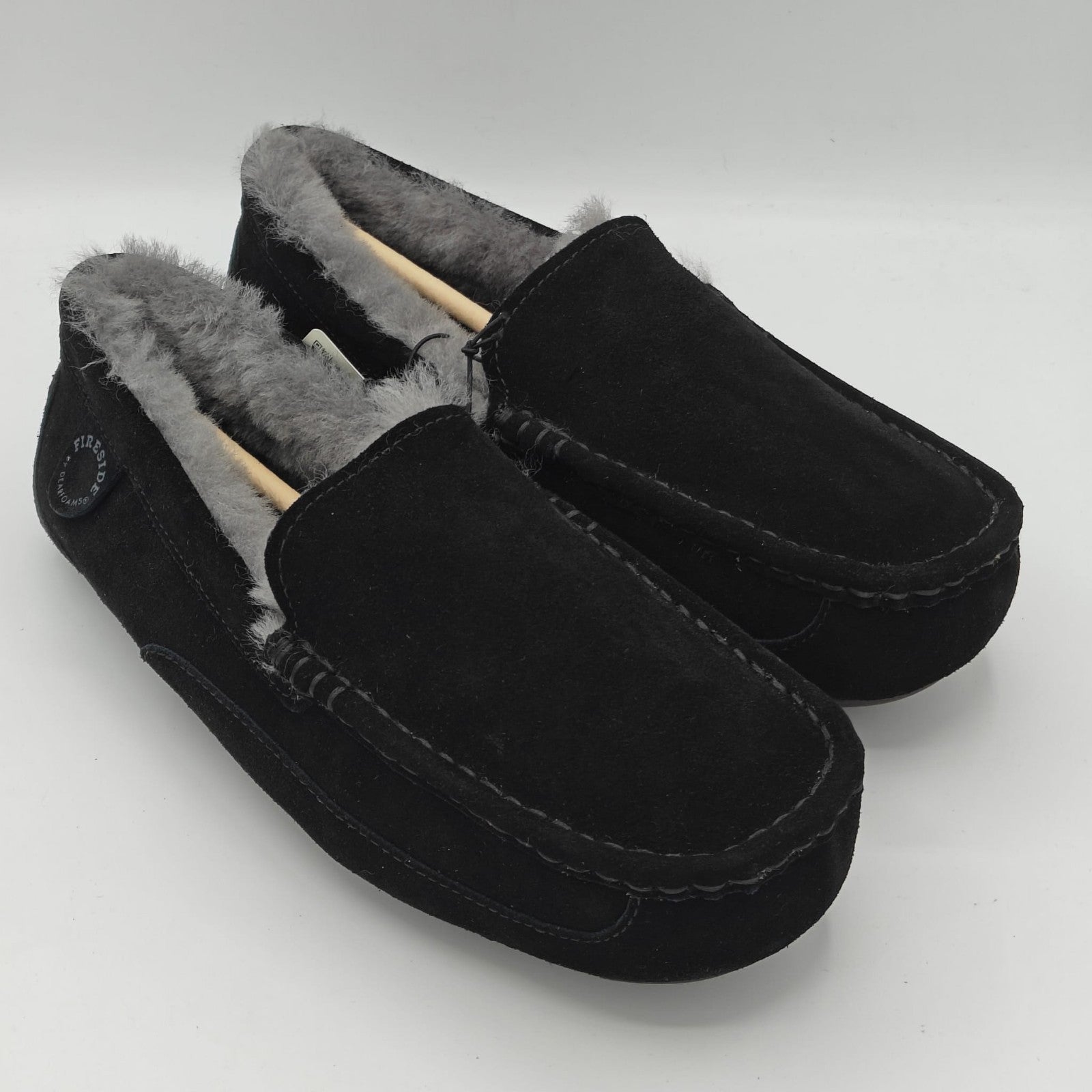 Fireside By Dearfoams Men's Melbourne Genuine Shearling Moccasin Black