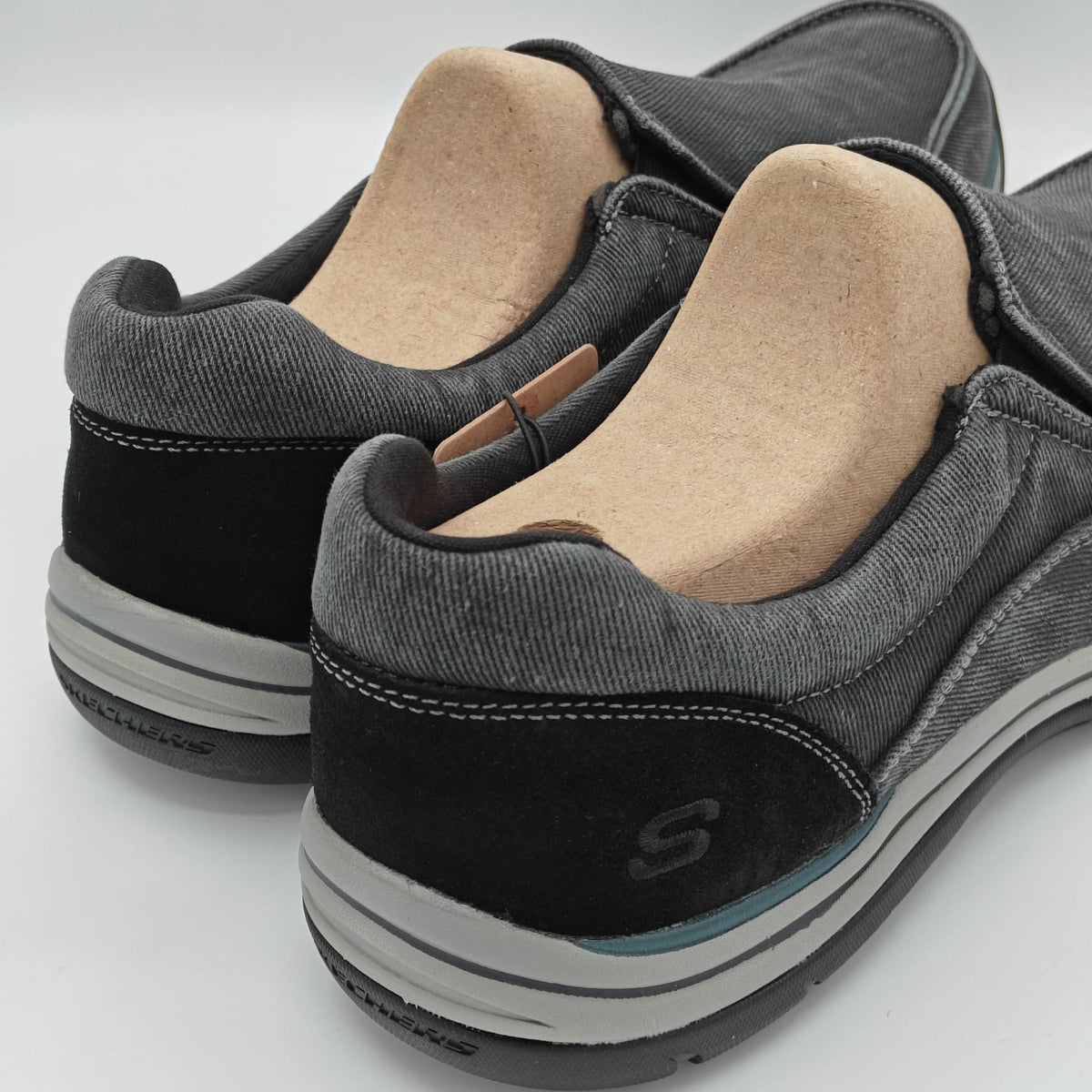 Skechers Expected Avillo Shoes Men's Slip-On Casual Vintage Washed Black Size 14