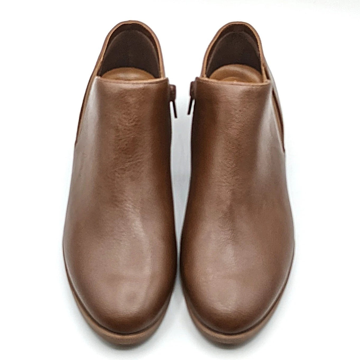Kensie "Sammy" Faux Pebbled Leather w/ Block Heel & Side Zip Closure (Brown) NEW