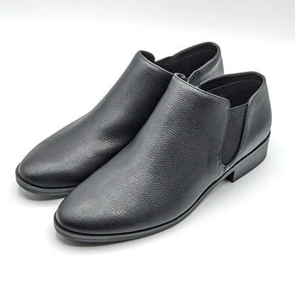 Kensie "Sammy" Faux Pebbled Leather w/ Block Heel & Side Zip Closure (Black) NEW
