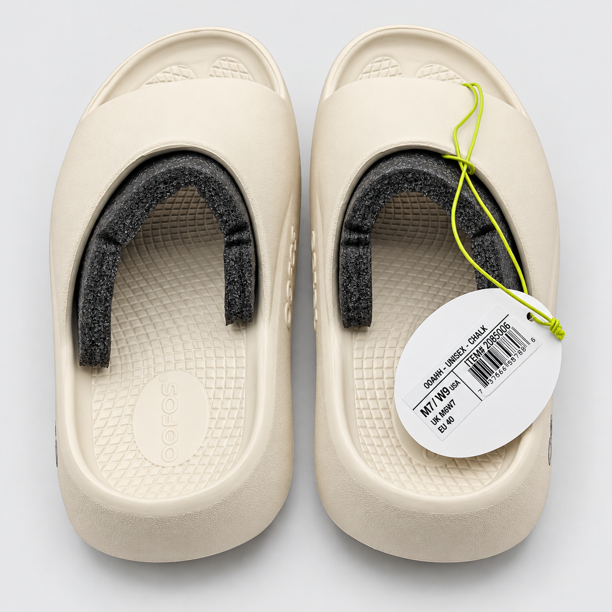 OOFOS OOahh PLUS Recovery Slide Sandals Women 9 Men 7 EU 40 Chalk Foam Comfort