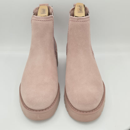 Ariat(R) Wexford Lug Chelsea Boots Dusty Rose Waterproof Women's Pick Size New