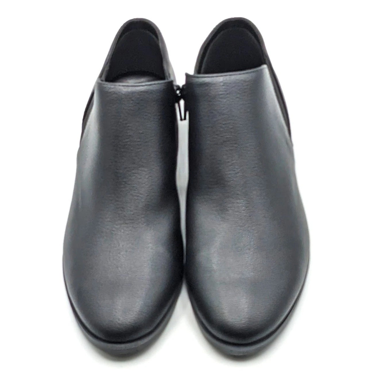 Kensie "Sammy" Faux Pebbled Leather w/ Block Heel & Side Zip Closure (Black) NEW