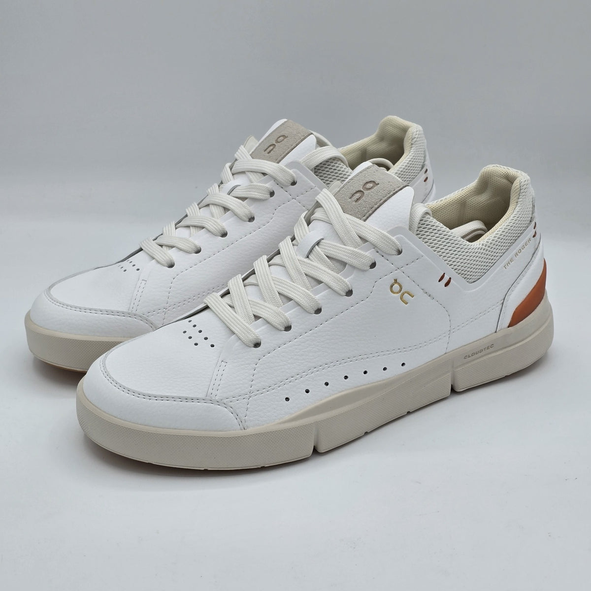 On The Roger Centre Court Sneakers White Sienna Tennis Shoes Women's Size 7