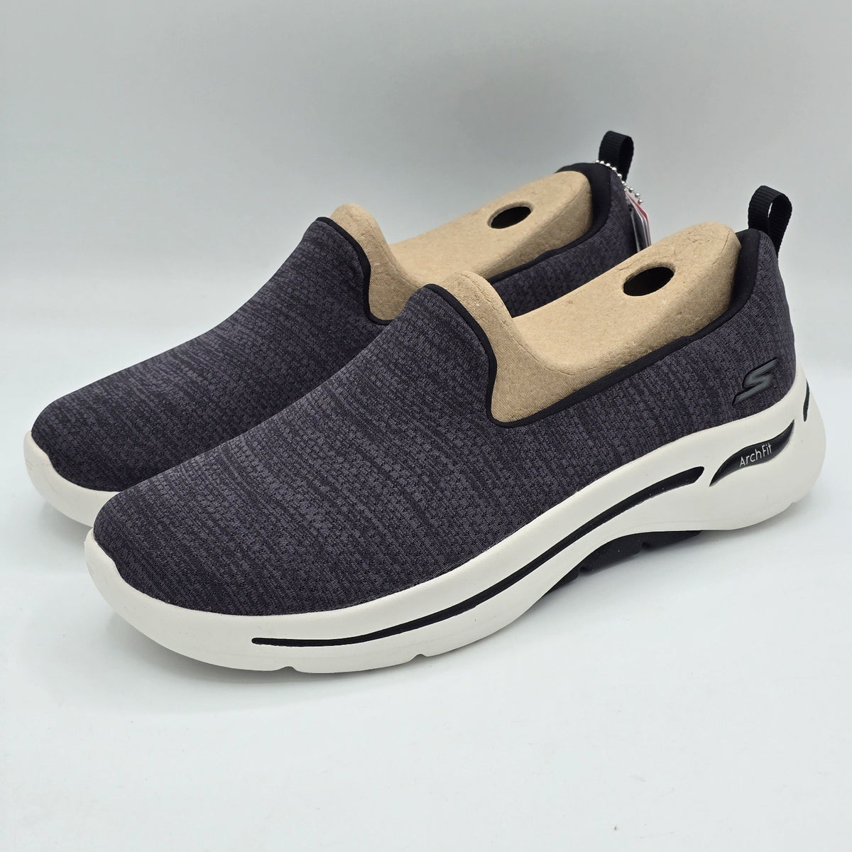 Skechers Go Walk Arch Fit Jersey Slip On Walking Shoes BKW 7.5 Wide Women's