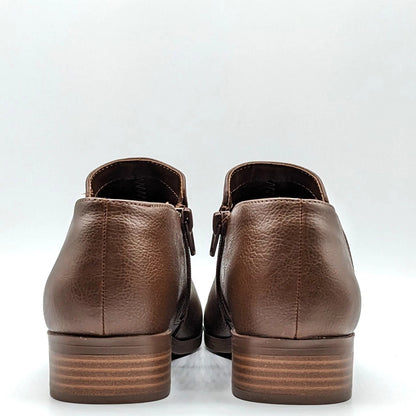 Kensie "Sammy" Faux Pebbled Leather w/ Block Heel & Side Zip Closure (Brown) NEW