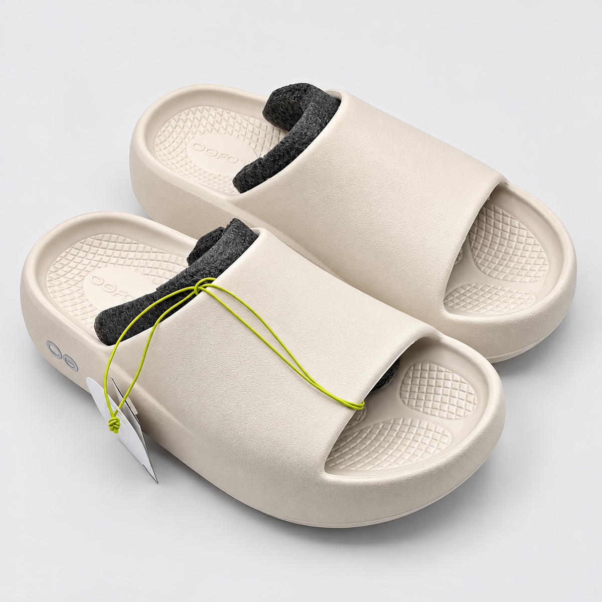 OOFOS OOahh PLUS Recovery Slide Sandals Women 9 Men 7 EU 40 Chalk Foam Comfort