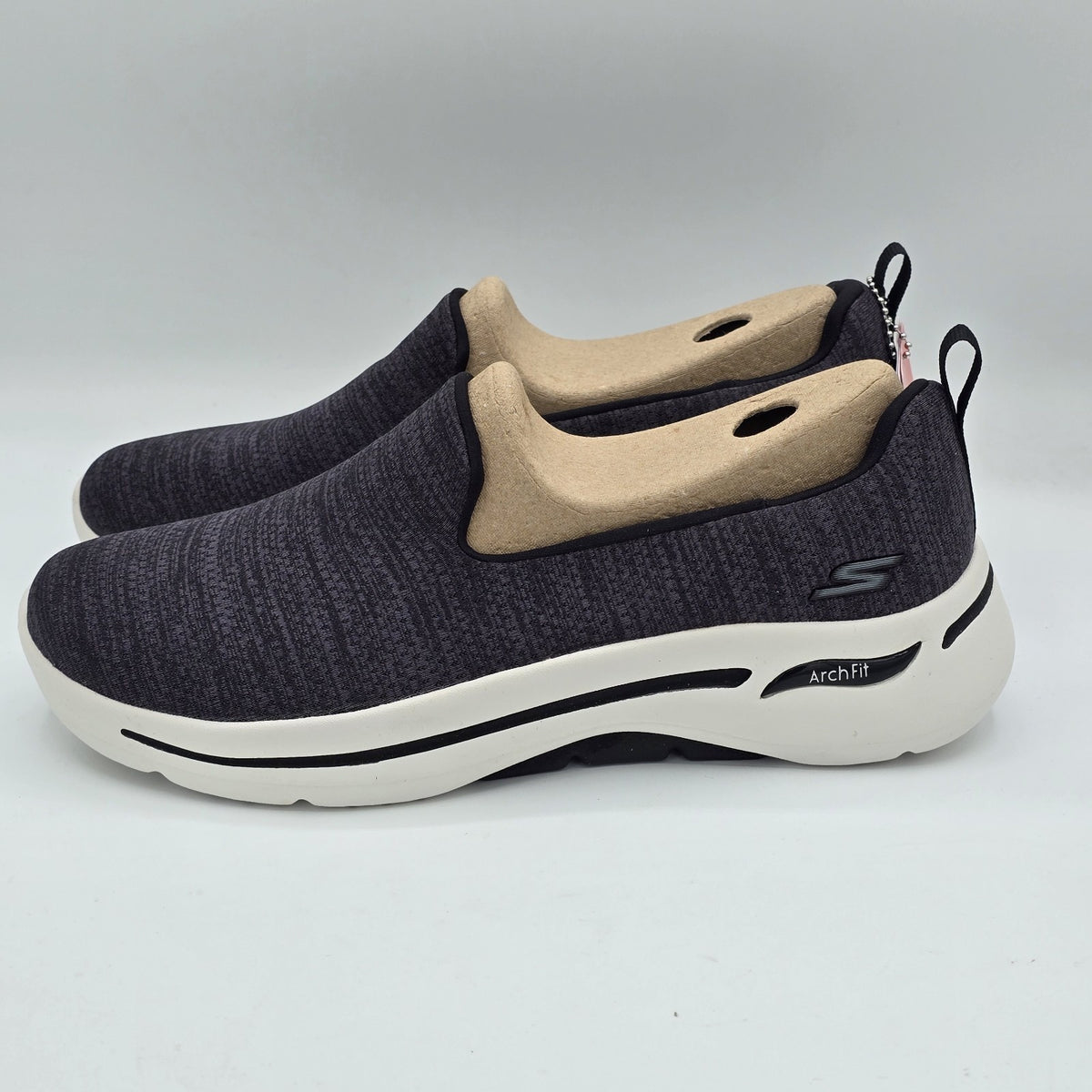 Skechers Go Walk Arch Fit Jersey Slip On Walking Shoes BKW 7.5 Wide Women's