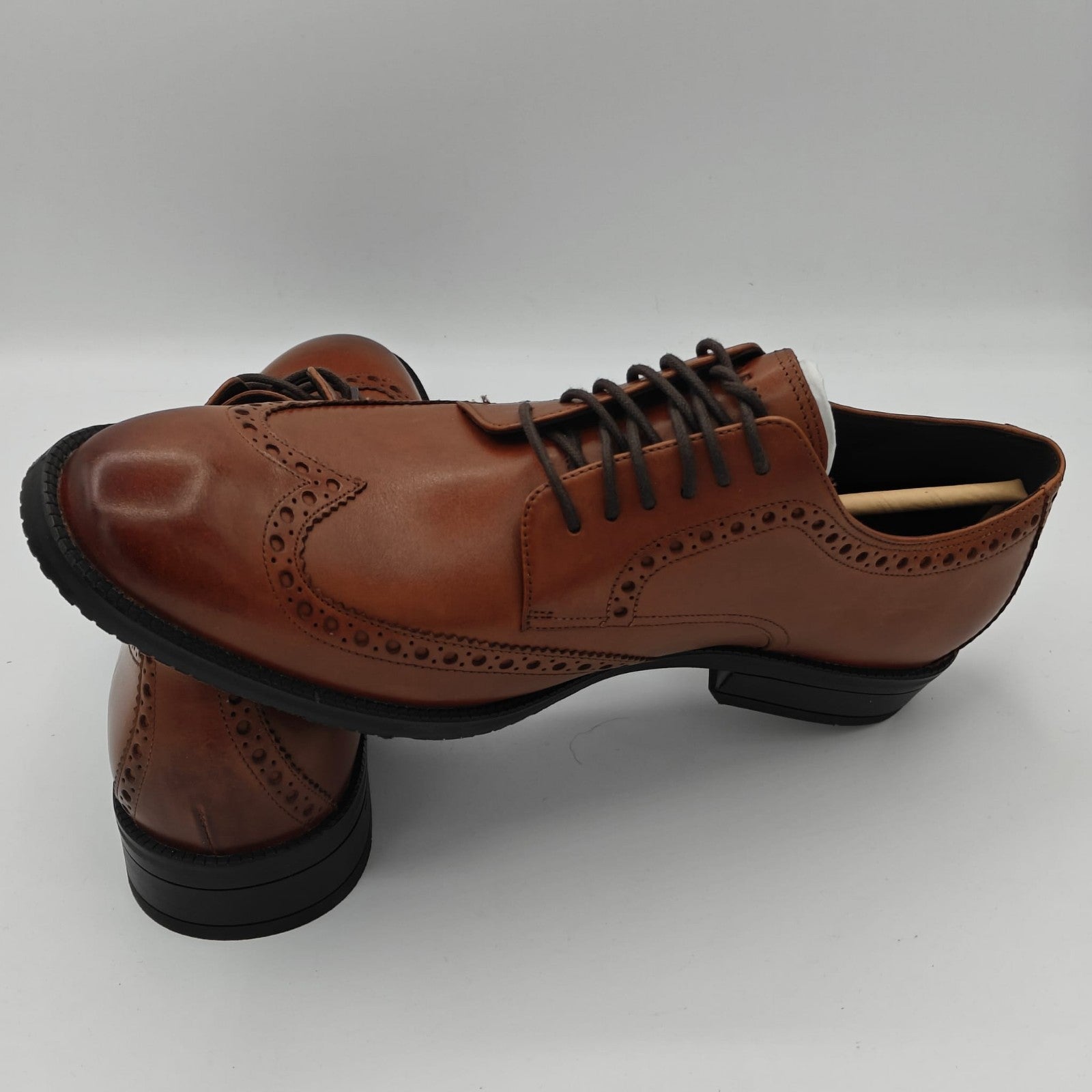 Cole Haan Modern Essentials Wing Tip Oxfords Men's Leather Shoe [British Tan]