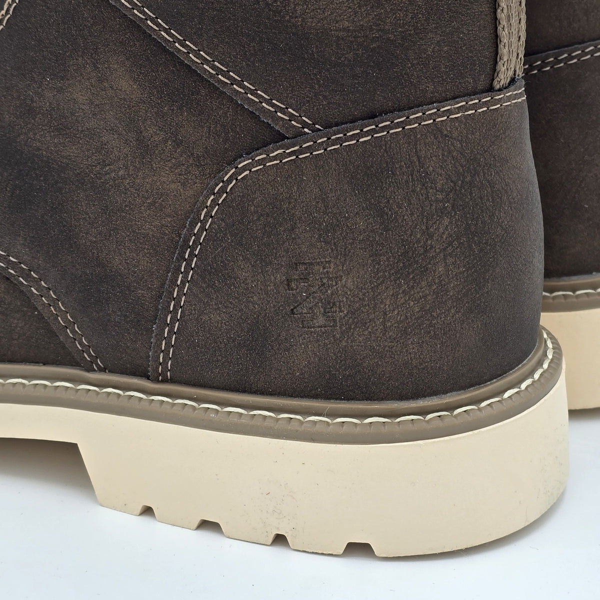IZOD Miles Men's Chukka Boots Brown Casual Lace Up Work Ankle Style Size 12