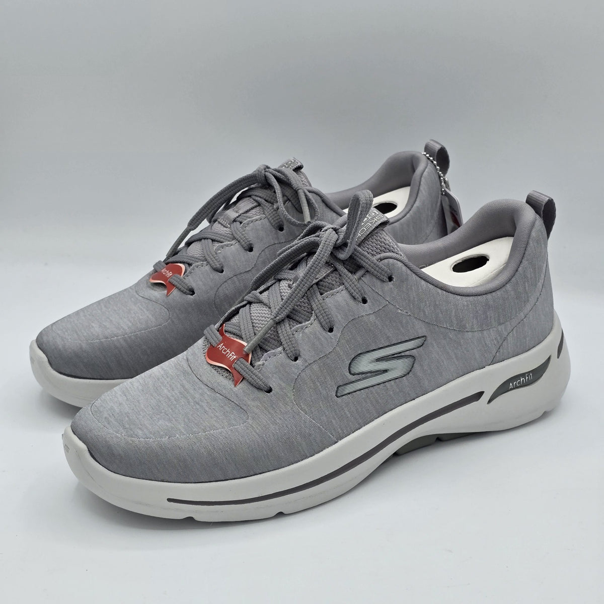 Skechers Go Walk Arch Fit Sneakers Women's Gray Walking Shoes 124485 7.5