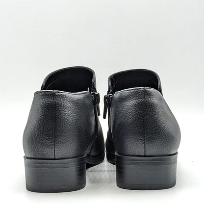 Kensie "Sammy" Faux Pebbled Leather w/ Block Heel & Side Zip Closure (Black) NEW