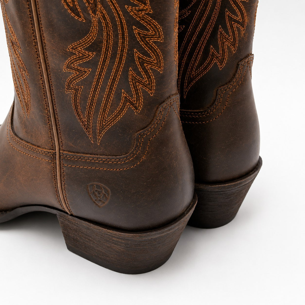 ARIAT(R) Heritage R Toe StretchFit Western Boots Distressed Brown Women's 11B