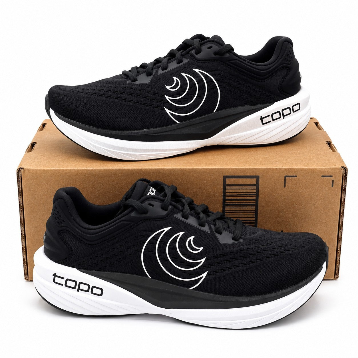 Topo Athletic Phantom 4 Men's Size 9 Black White Cushioned Running Shoes
