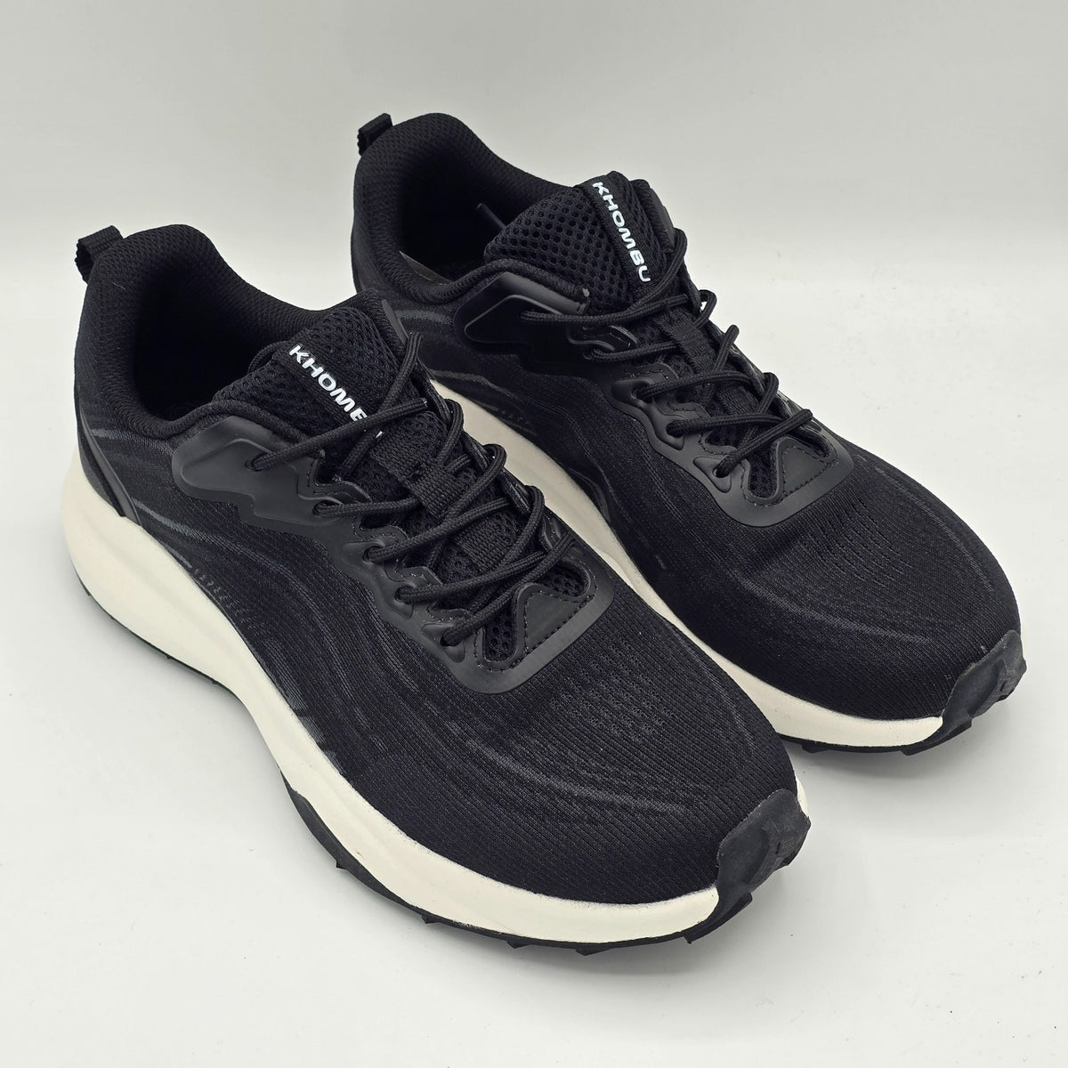 Khombu Patan Women's Black White Mesh Memory Foam Walking Sneakers Pick Size