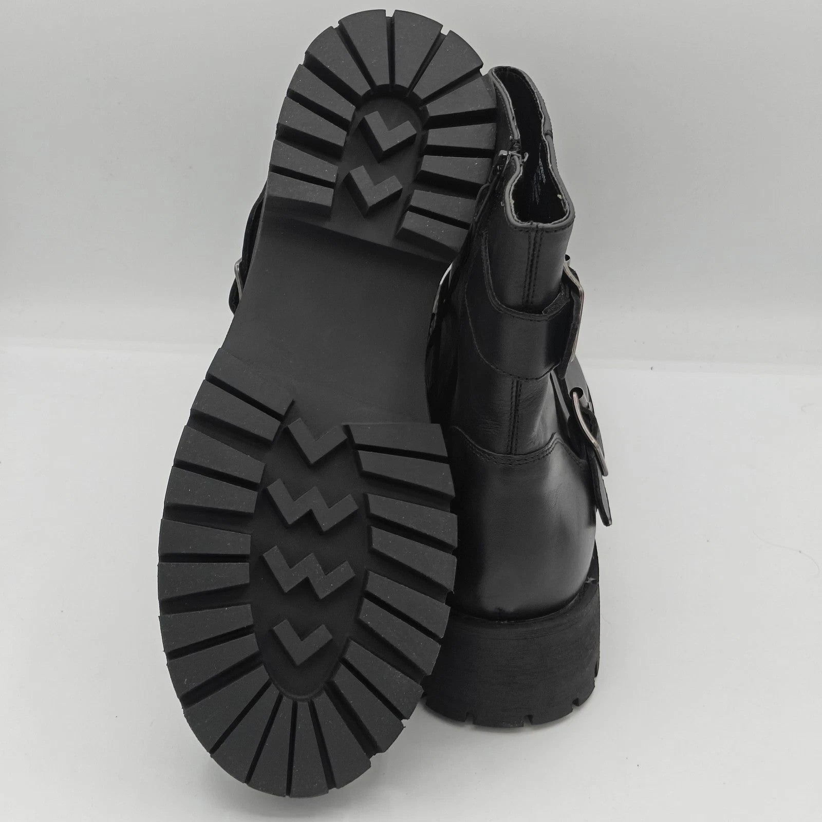 Steve Madden Crusader Leather Combat Boots Women's 7 Black Goth Biker Lug Sole