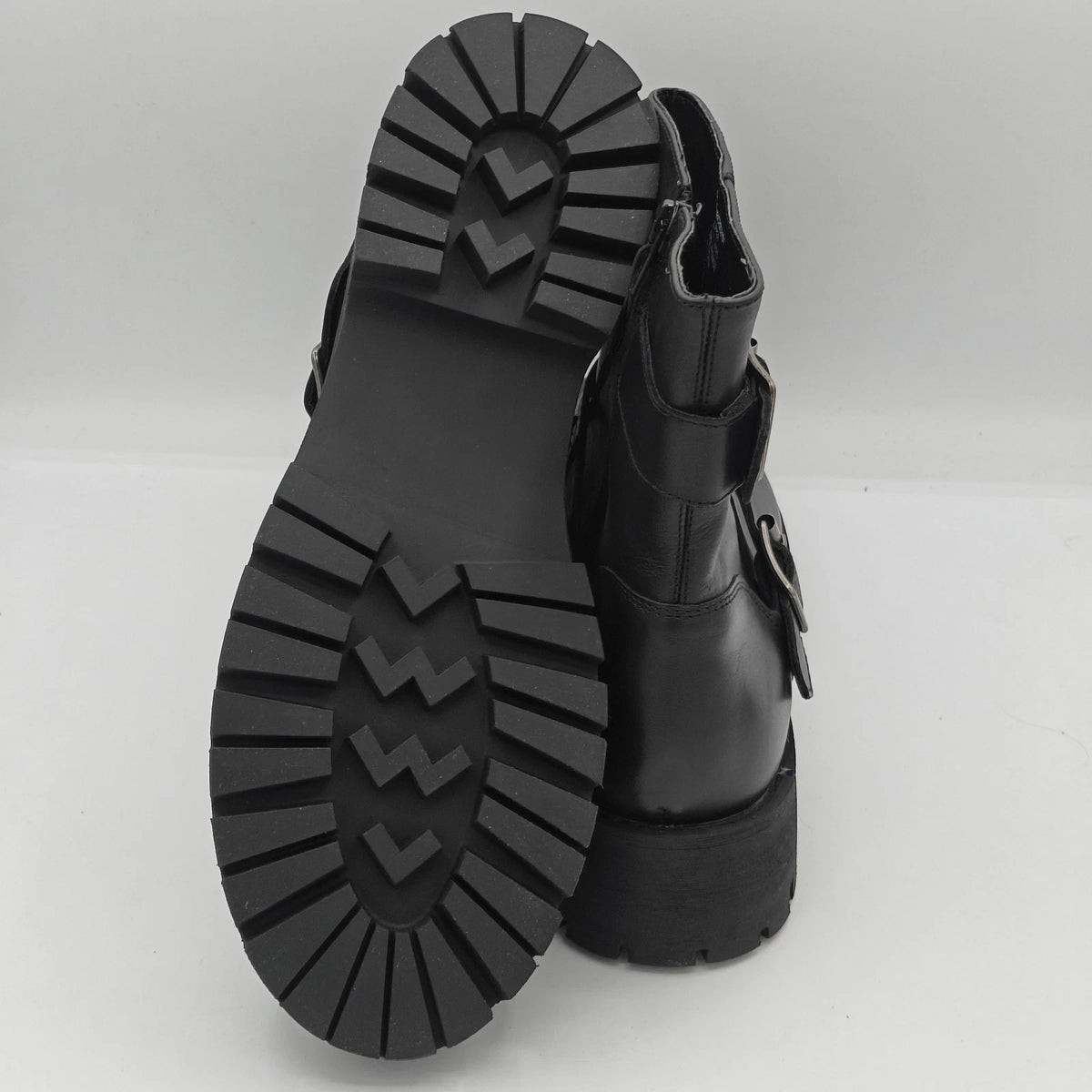 Steve Madden Crusader Leather Combat Boots Women's 11 Black Goth Biker Lug Sole