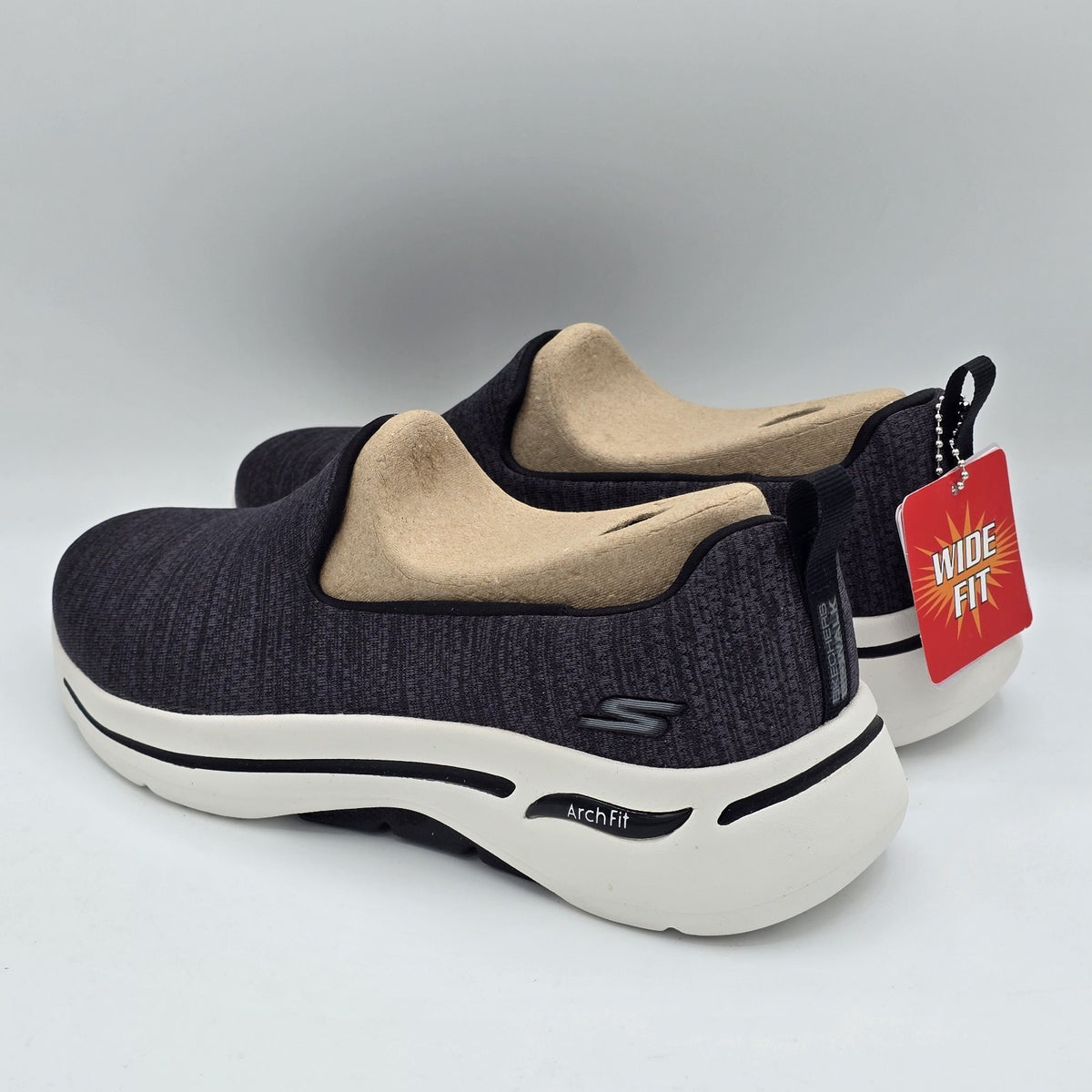 Skechers Go Walk Arch Fit Jersey Slip On Walking Shoes BKW 7.5 Wide Women's