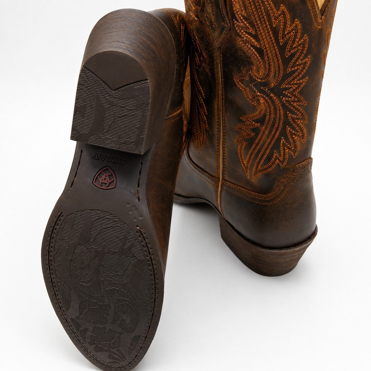 ARIAT(R) Heritage R Toe StretchFit Western Boots Distressed Brown Women's 11B