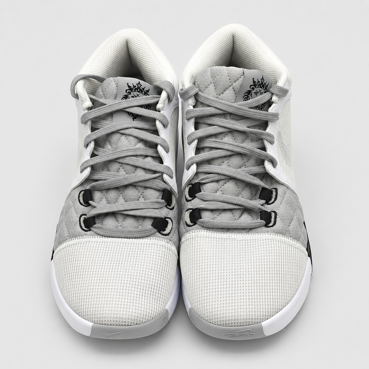 Nike LeBron Witness 8 Basketball Shoes White Light Grey Men's 8.5 Women's 10