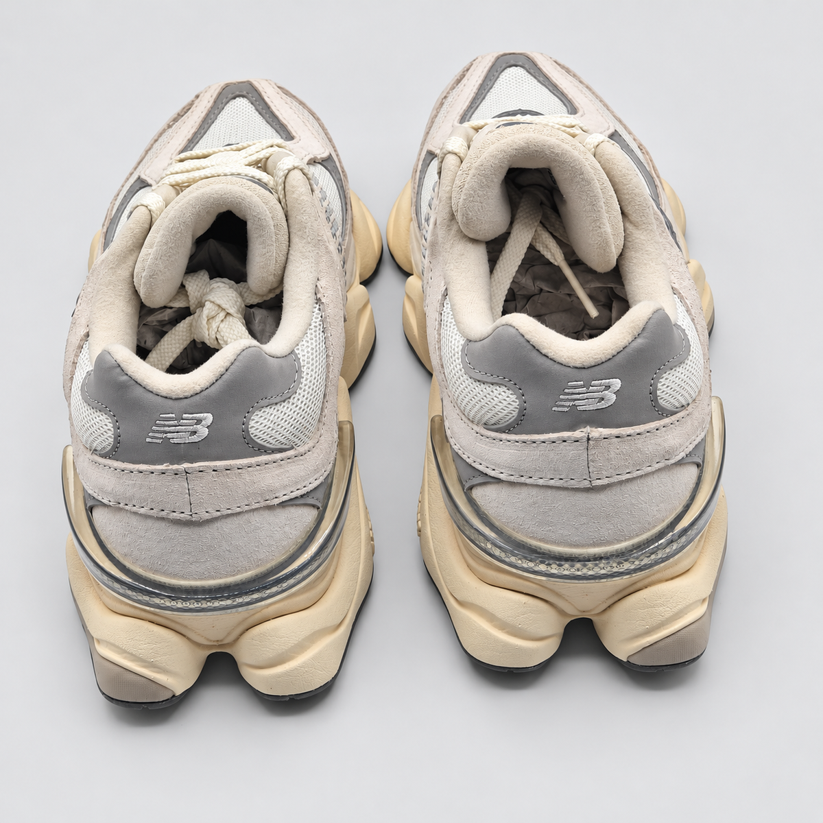 New Balance 9060 Women 7.5 Men 6 Sea Salt Concrete Sneakers U9060ECA